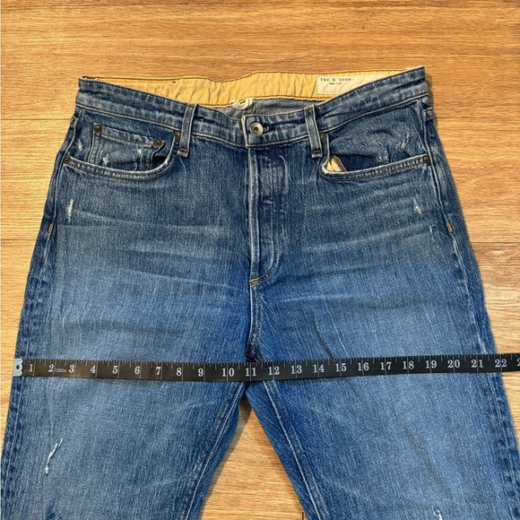 rag & bone Rosa Mid-Rise Boyfriend Jean - Picture 9 of 10